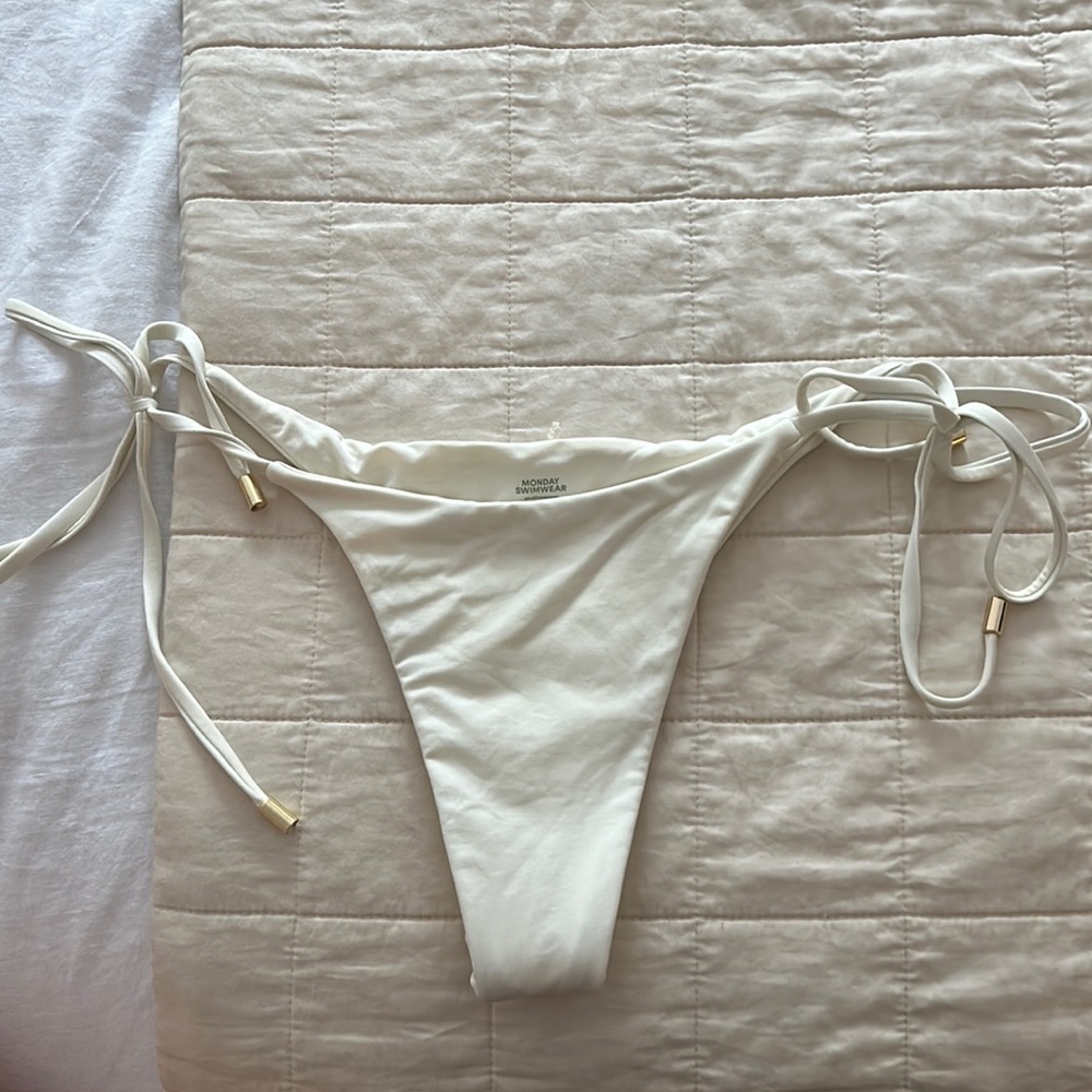 Monday swimwear Palma bottoms ivory size small